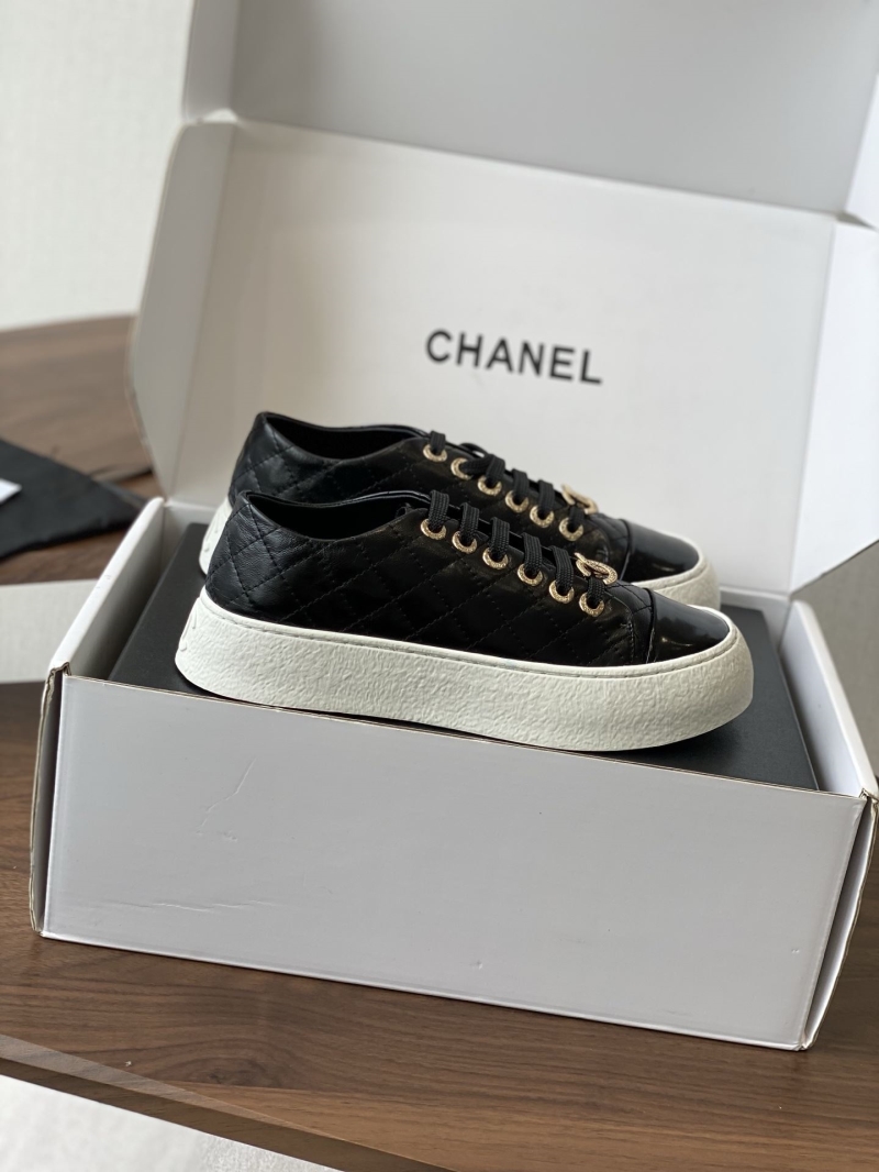 Ch**el sport shoes